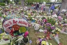 Flowers for Laci Peterson. Source: findlaci2003.us